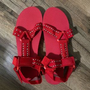 Red Studded Decor Sport Sandal❤️